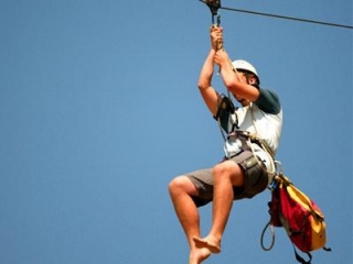  Nuestro Zipwire